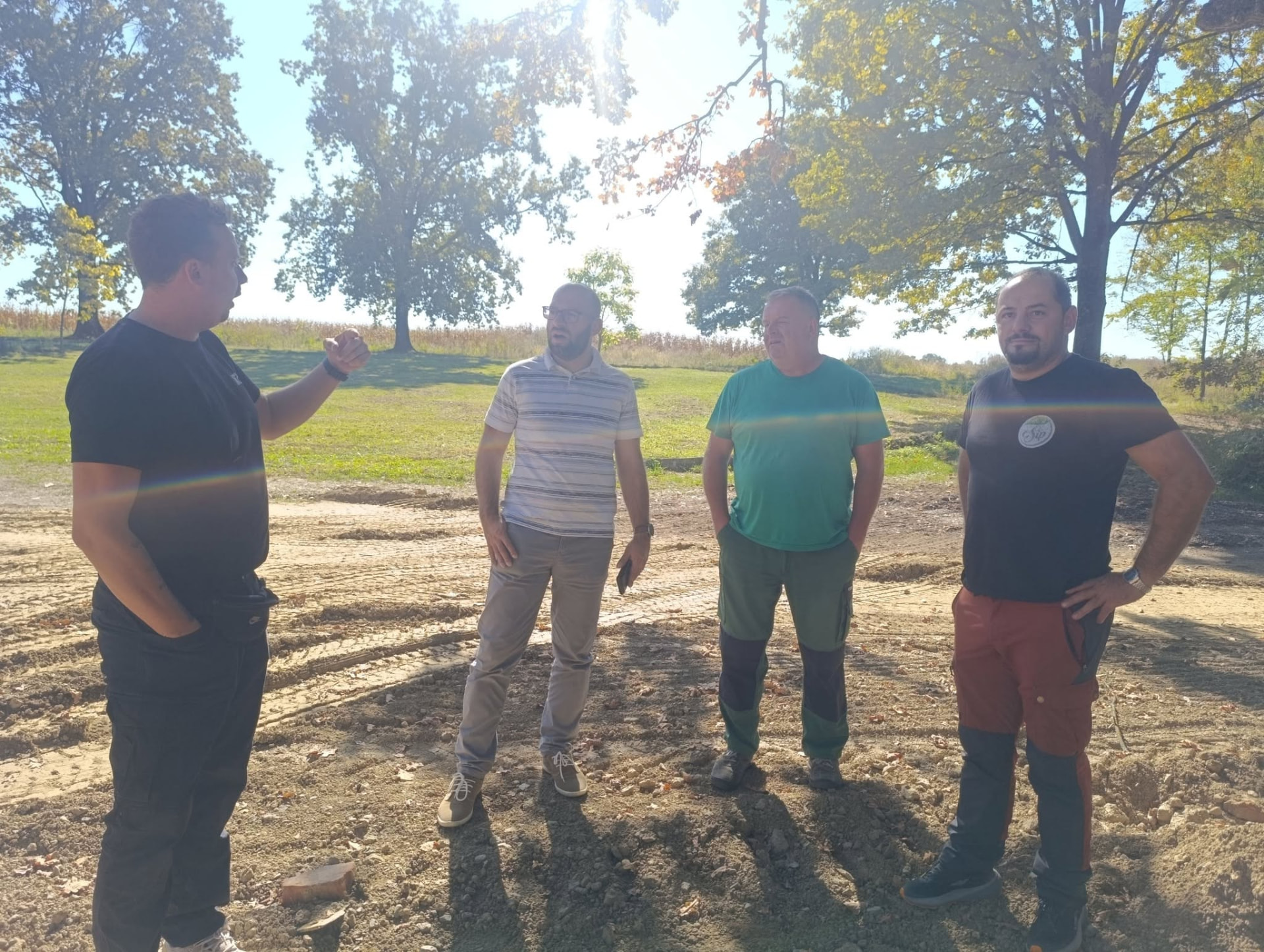 Članovi kluba sastaju se s lokalnim partnerima na terenu
